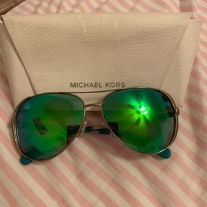 Michael Kors Green Aviator Sunglasses🕶❇️
